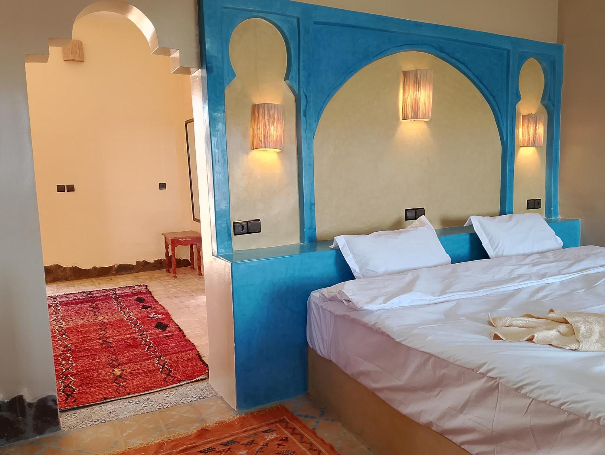 Hotel Riad Oasis 메르주가 외부 사진