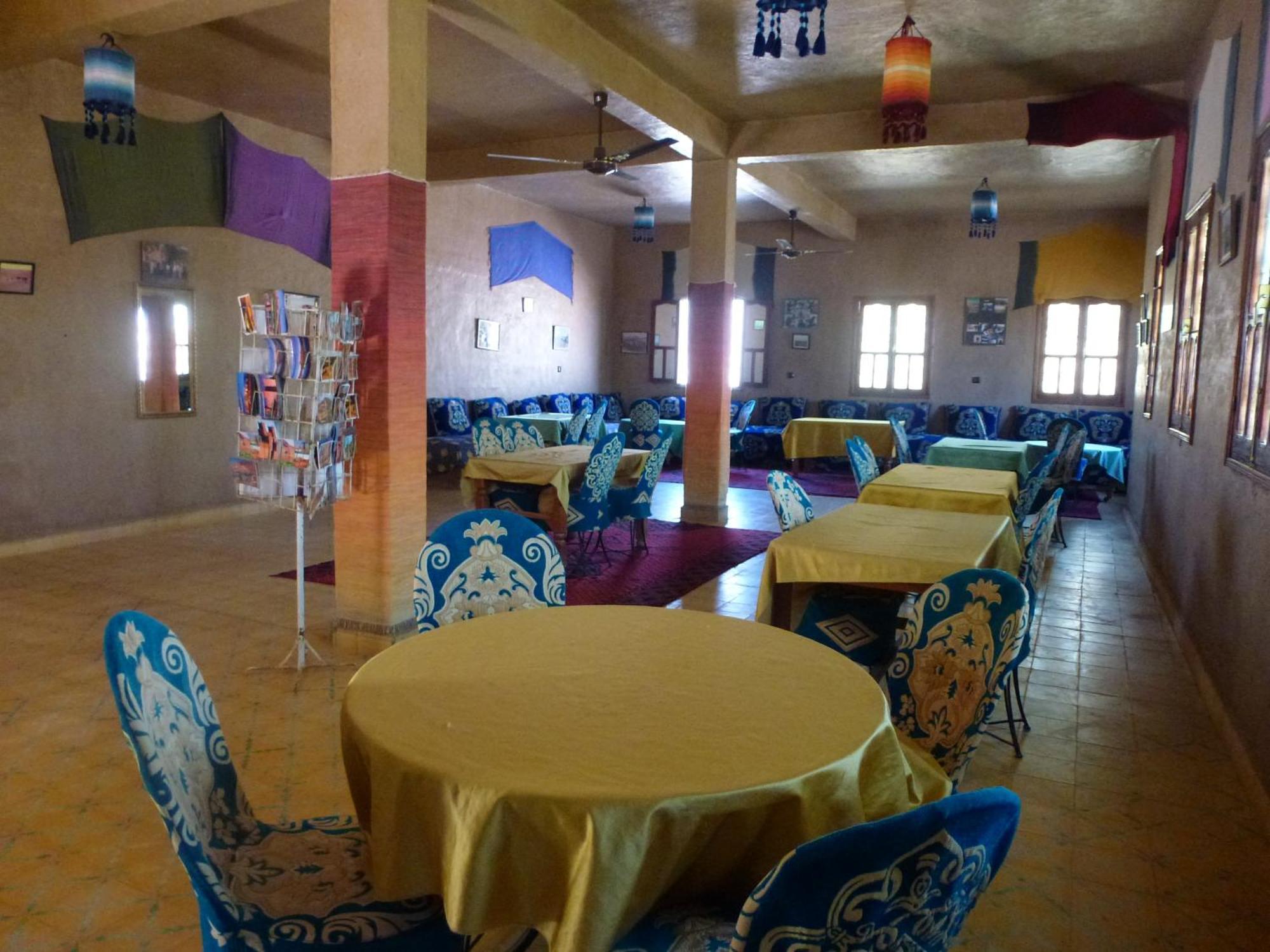 Hotel Riad Oasis 메르주가 외부 사진